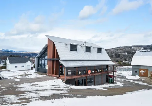 Farm for Sale - 706 Rue St-Édouard, Saint-Urbain, G0A 4K0