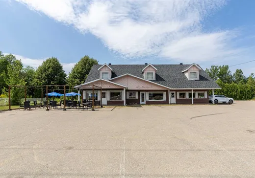 Commercial Property for sale - 571 Rue Notre-Dame, Charette, G0X1E0