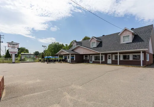 Commercial Property for Sale - 571 Rue Notre-Dame, Charette, G0X 1E0