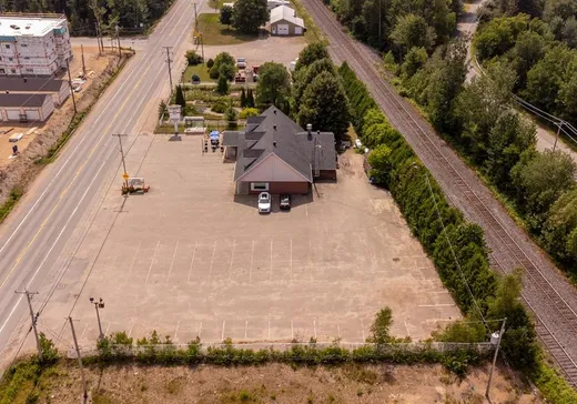 Commercial Property for Sale - 571 Rue Notre-Dame, Charette, G0X 1E0