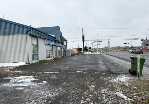 Propriété commerciale à vendre - 98-100 Grande-Allée, Drummondville, J2A 1M8