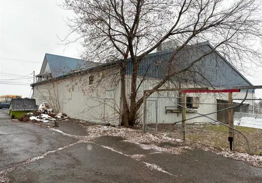 Propriété commerciale à vendre - 98-100 Grande-Allée, Drummondville, J2A 1M8