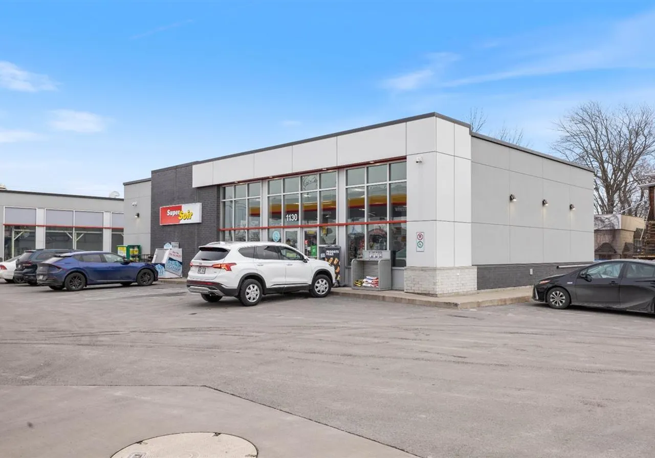 1130 Boul. Monseigneur-Langlois — photo 3