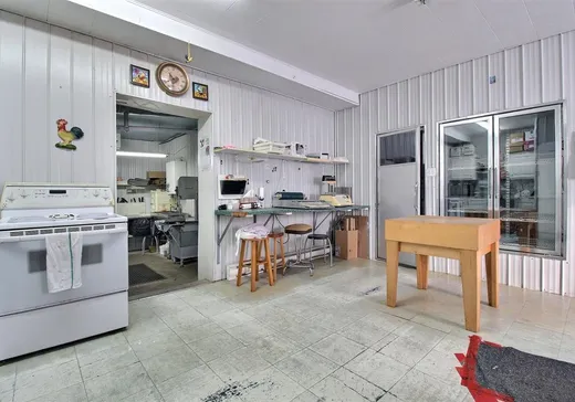 Propriété commerciale à vendre - 228 Ch. Taché E., Saint-Hubert-de-rivière-du-loup, G0L 3L0