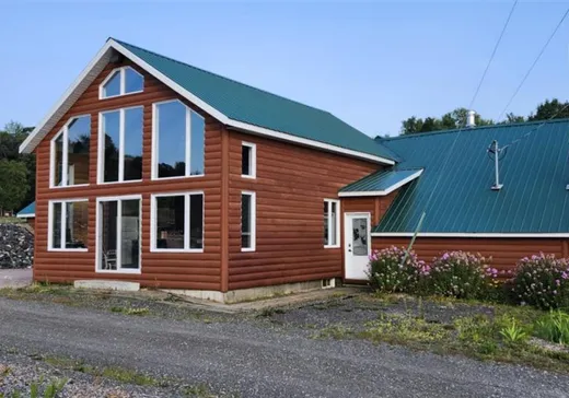 Ferme à vendre - 27 Route Fleury, Warwick, J0A 1M0