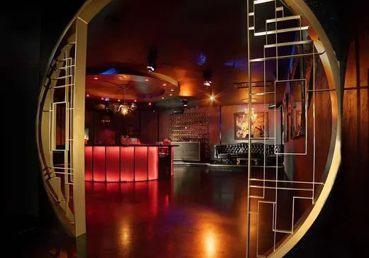 Commercial Property for Sale - 3781 Boul. St-Laurent, Montreal (Plateau-Mont-Royal), H2W 1X8