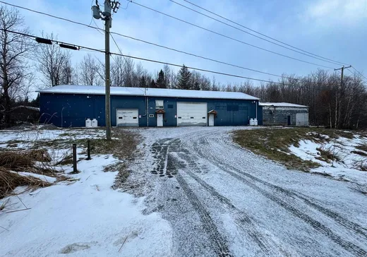 Propriété commerciale à vendre - 45 Route 255, Wotton, J0A1N0