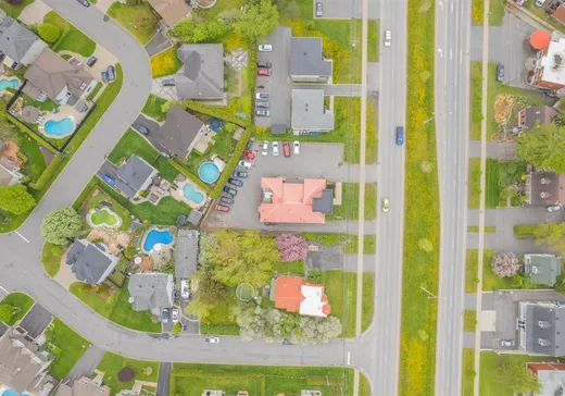 Propriété commerciale à vendre - 467 Boul. St-Luc, Candiac, J5R 6P1