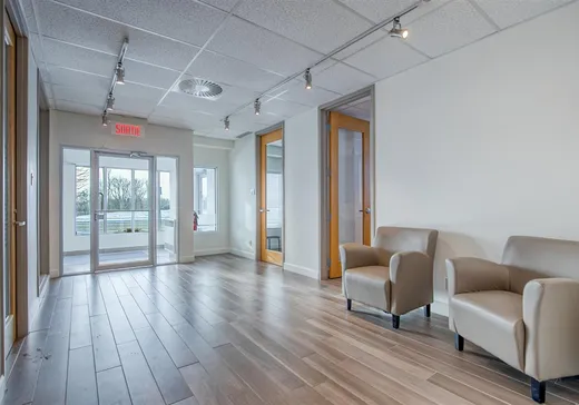 Propriété commerciale à vendre - 1730 Boul. Laurier E., Saint-Hyacinthe, J2T 1K5