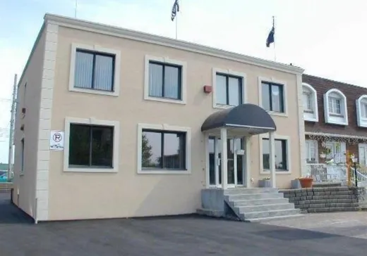 Propriété commerciale à vendre - 7330 Boul. Maurice-Duplessis, Montréal (Est), H1E1M4