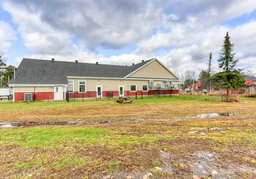 Propriété commerciale à vendre - 6425 Rue des Pins, Bécancour, G9H 3K9