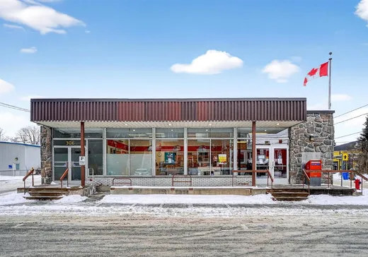 Propriété commerciale à vendre - 306 Rue St-Pierre, L'Assomption, J5W 1A0