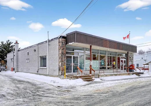 Propriété commerciale à vendre - 306 Rue St-Pierre, L'Assomption, J5W 1A0