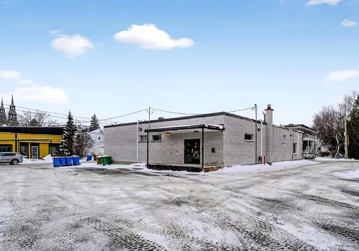 Propriété commerciale à vendre - 306 Rue St-Pierre, L'Assomption, J5W 1A0