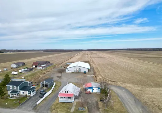 Ferme à vendre - 392 Rg du Chenal-Tardif, Pierreville, J0G 1J0