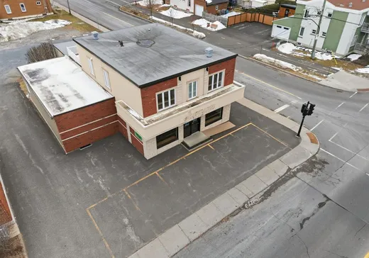 Propriété commerciale à vendre - 796 Rue St-Pierre, Drummondville, J2C 3X1
