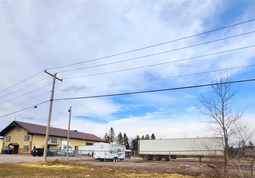 Propriété commerciale à vendre - 2600 Ch. de la Lièvre N., Mont-Laurier, J9L 3G3