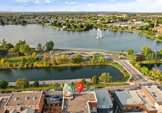 Propriété commerciale à vendre - 261 Rue Victoria, Salaberry-de-Valleyfield, J6T 1A9
