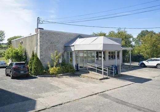 Propriété commerciale à vendre - 710 Av. du Palais, Saint-Joseph-de-Beauce, G0S 2V0
