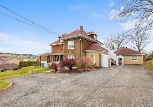 Propriété commerciale à vendre - 680Z Av. St-Jean, Sainte-Marie, G6E1G6