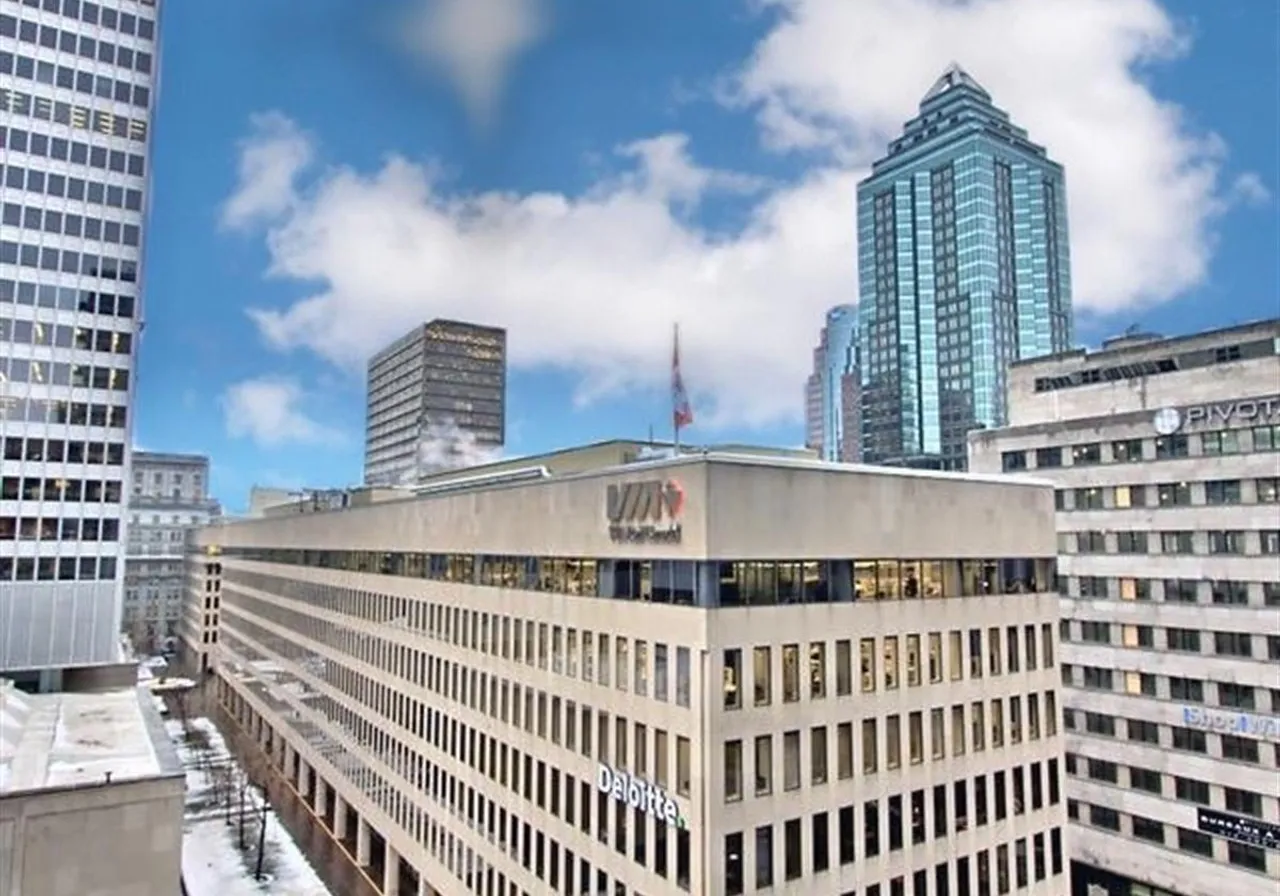 1211 Boul. Robert-Bourassa, App. FLOOR 5 — photo 1