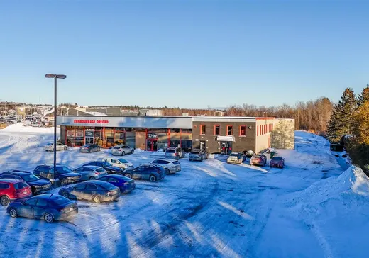 Propriété commerciale à vendre - 2694-2720 Rue Sherbrooke, Magog, J1X 4G1
