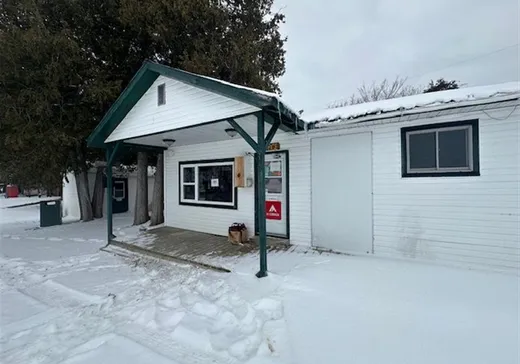 Propriété commerciale à vendre - 3 Ch. Esprit, Mansfield-et-Pontefract, J0X1R0