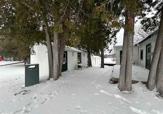 Propriété commerciale à vendre - 3 Ch. Esprit, Mansfield-et-Pontefract, J0X 1R0