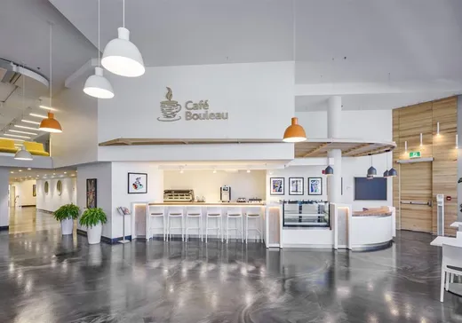 Commercial Property for Sale - 120 Prom. du Portage, Hull, J8X 2K1