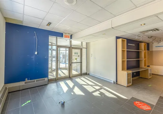 Commercial Property for Sale - 3 Rue de l'Hôtel-de-Ville, Warwick, J0A 1M0