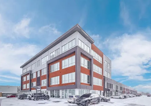 Propriété commerciale à vendre - 4704 Rue Louis-B.-Mayer, Laval (Fabreville), H7P0L9