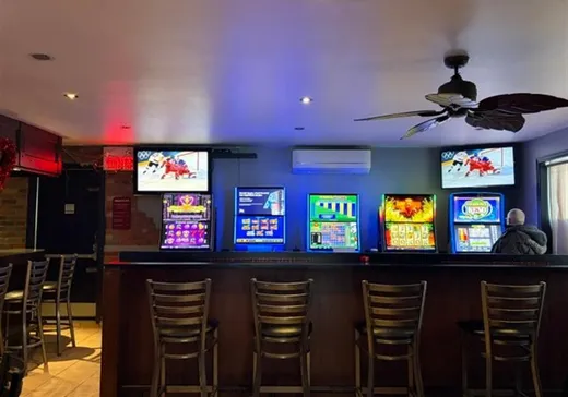 Commercial Property for Sale - 4201 Rue de Verdun, Montreal (Verdun), H4G 1L4