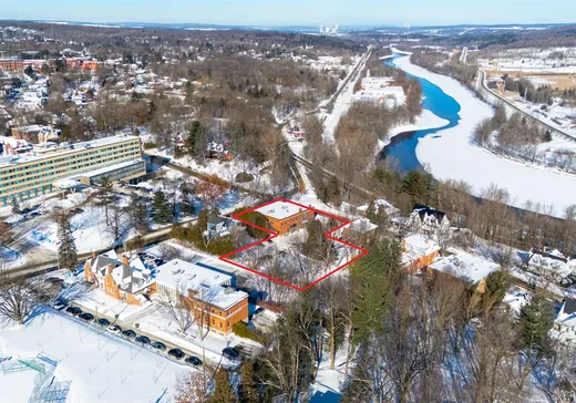 Propriété commerciale à vendre - 688 Rue Prospect, Sherbrooke, J1H 1A8