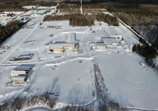 Industrial Building for Sale - 126 Du Moulin, Lac-Drolet, G0Y 1C0