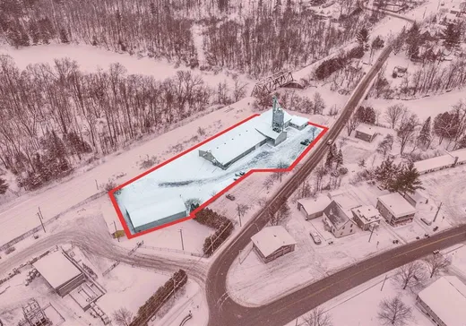 Industrial Building for Sale - 5 Rue Massawippi, Sherbrooke, J1M 1L3