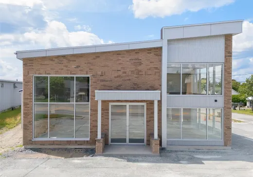 Propriété commerciale à vendre - 3191 Rue King E., Sherbrooke, J0B 3G0
