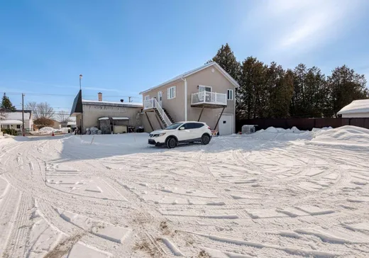 Propriété commerciale à vendre - 191-191A Rue Principale, Saint-Guillaume, J0C 1L0