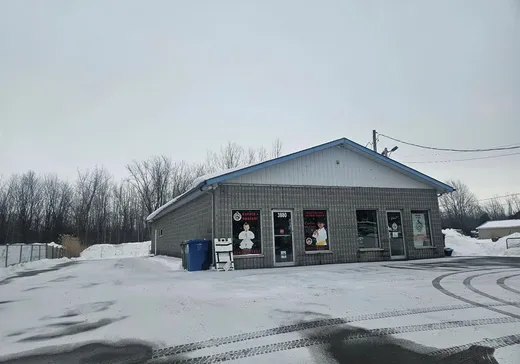 Propriété commerciale à vendre - 3880-3882 Ch. d'Oka, Deux-Montagnes, J0N1M0