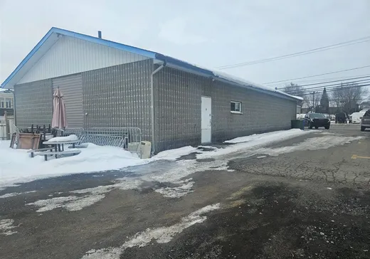 Propriété commerciale à vendre - 3880-3882 Ch. d'Oka, Deux-Montagnes, J0N 1M0