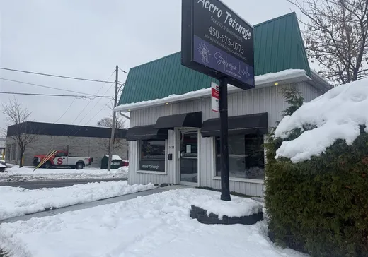 Propriété commerciale à vendre - 2020 Boul. du Curé-Labelle, Saint-Jérôme, J7Y 1S4