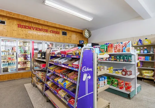 Propriété commerciale à vendre - 1559 Rue Jean-Talon E., Montréal (Villeray), H2E 1S9