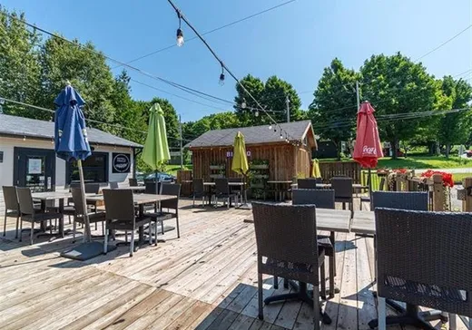 Propriété commerciale à vendre - 1881-1885 Ch. May, Coaticook, J1A 2S4