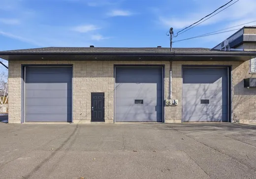 Commercial Property for Sale - 956-958 Rue St-Jean, Drummondville, J2B 5M9