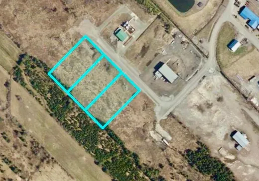 Industrial Building for Sale - 284 Av. Perreault, App. A, Saint-Marc-des-Carrières, G0A 4B0