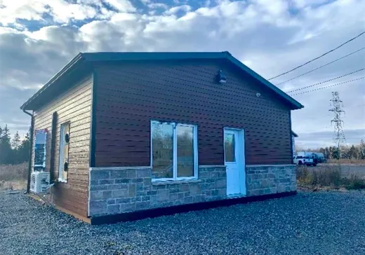 Industrial Building for Sale - 284 Av. Perreault, App. A, Saint-Marc-des-Carrières, G0A 4B0