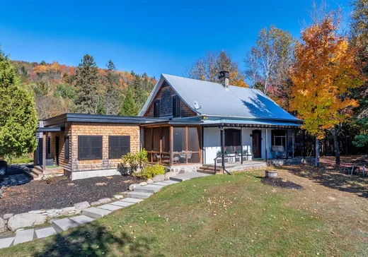 Propriété commerciale à vendre - 1735Z-1737Z Ch. de la Gare, Val Morin, J0T 2R0