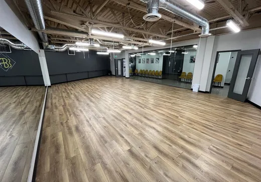 Commercial Property for Sale - 17990 Rue des Gouverneurs, App. 105, Mirabel, J7J 2J5