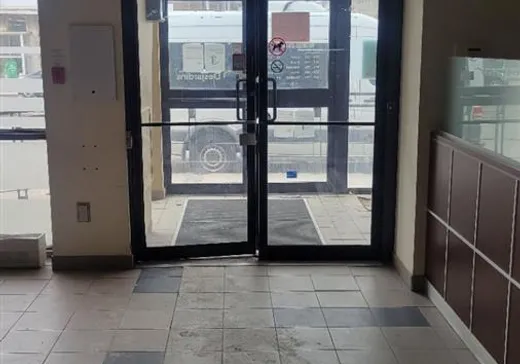 Propriété commerciale à vendre - 9540 Rue Hochelaga, Ville-Marie, H2X 1M1