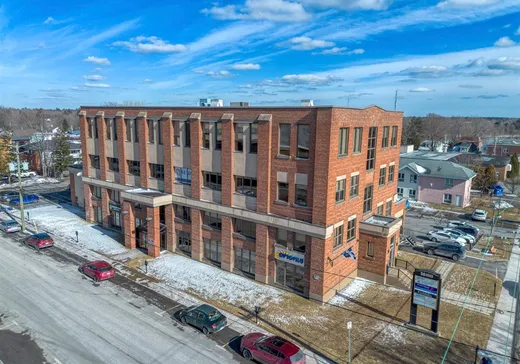 Propriété commerciale à vendre - 50 Rue Dunkin, Drummondville, J2B1C4