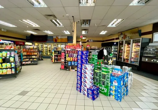 Propriété commerciale à vendre - 123 Rue Non Disponible-Unavailable, Laval (Sainte-Dorothee), H1N 1N1